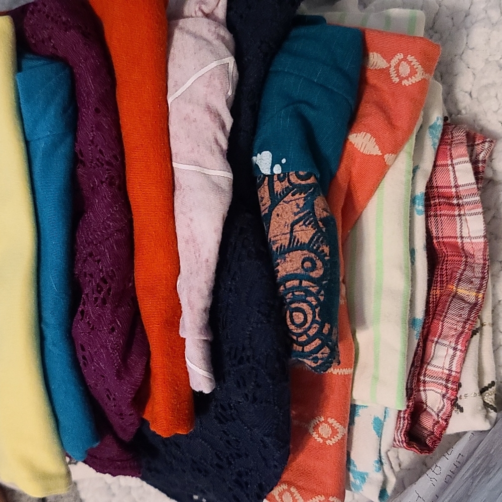 12 tank tops